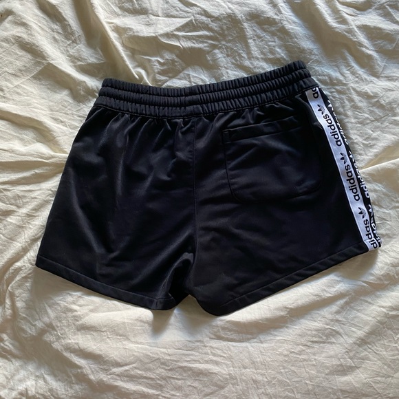 Adidas originals track shorts - Picture 2 of 3